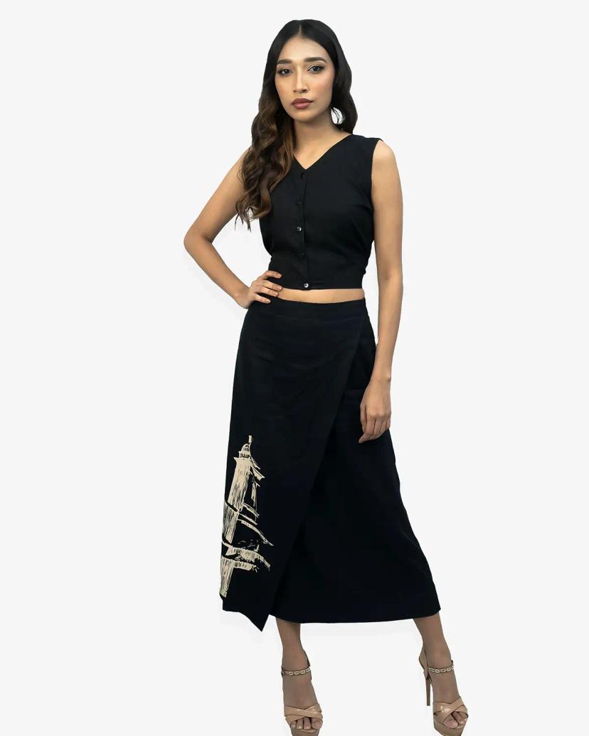 MISERY Sleek and Stylish A-Line Skirt with Skin Print